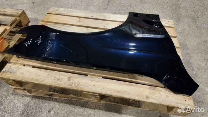 Крыло переднее правое Bmw 5-Series F10 N52B30