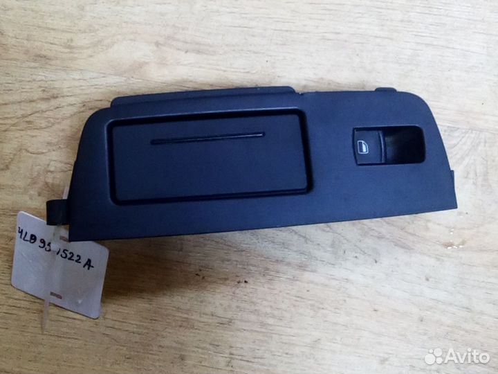 Пепельница задняя правая Audi Q7