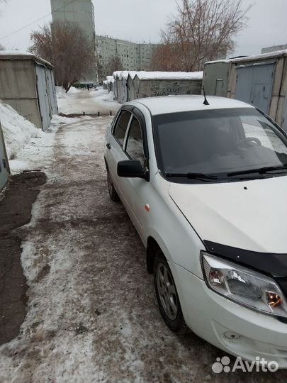 LADA Granta 1.6 МТ, 2011, 216 000 км