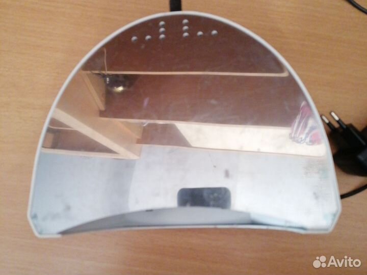 Сушилка-лампа для ногтей новая