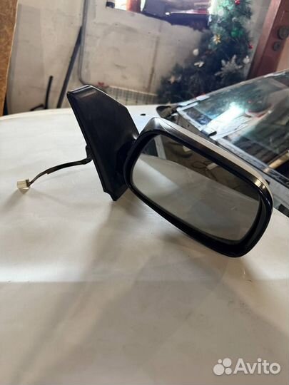 Переднее правое зеркало тойота королла седан E120