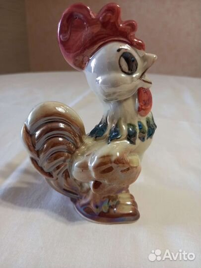 Статуэтка петушок