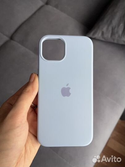 Чехлы на телефон iPhone 13