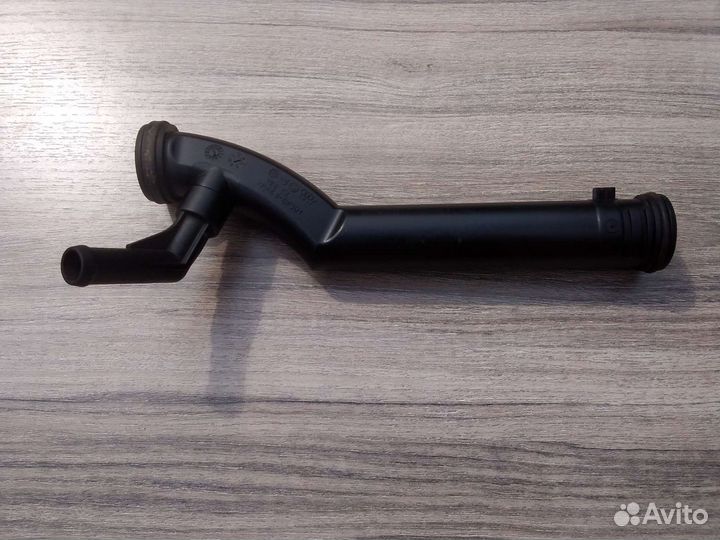 Трубка системы охлаждения Skoda Fabia