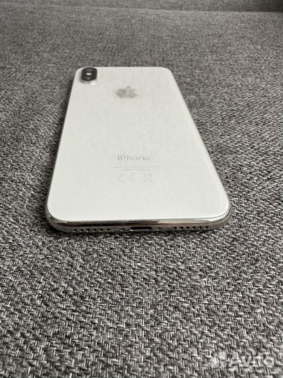 iPhone X, 64 ГБ