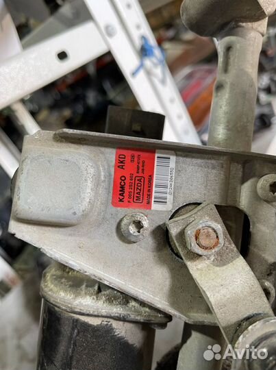 Моторчик дворников mazda axela