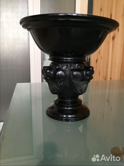 Ваза из массива Гагата(чёрный янтарь,чёрная амбра