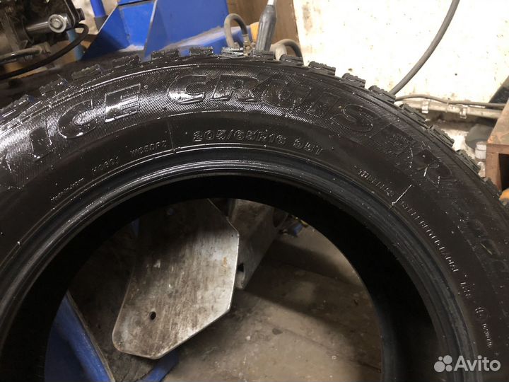 Bridgestone Ice Cruiser 5000 205/65 R16 65H