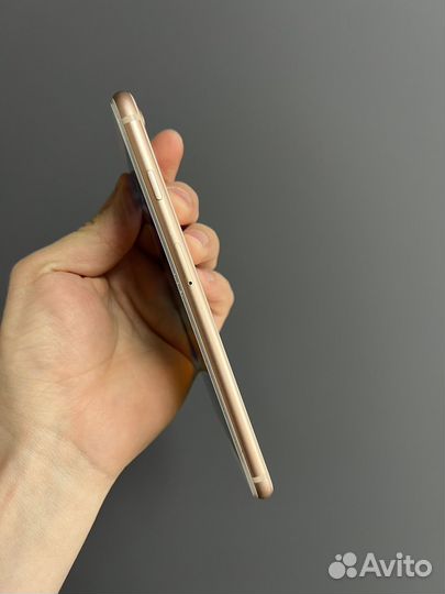 iPhone 8 Plus, 64 ГБ