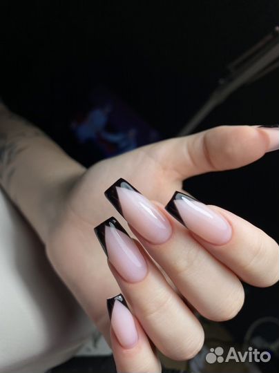 Мастер маникюра и педикюра