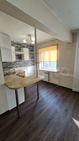 3-к. квартира, 60 м², 4/4 эт.
