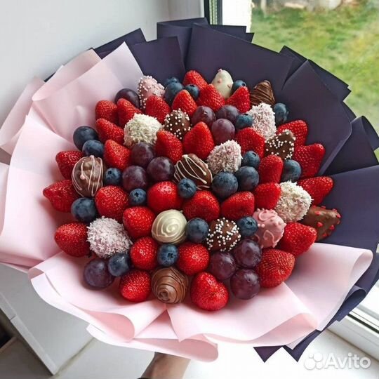 Клубника в шоколаде букеты на выпускной