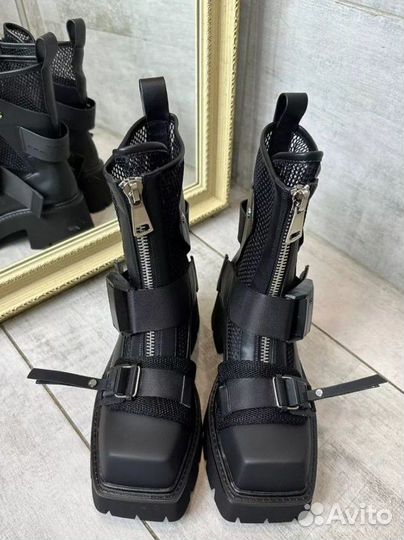 Ботинки на платформе