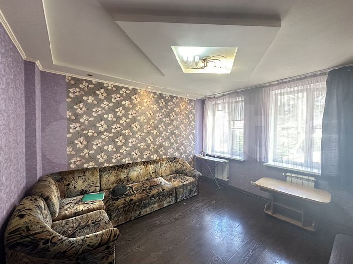 2-к. квартира, 42 м², 1/2 эт.