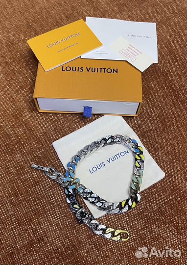 Колье бижутерия LV