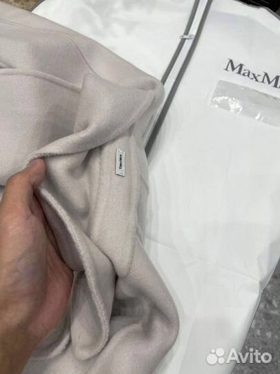 Белое пальто Пальто MAX mara