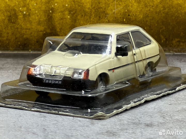 Модель заз 1102 таврия 1/43 deagostini