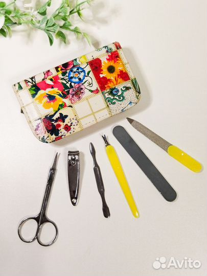 Маникюрный набор 6 предметов цветочный узор