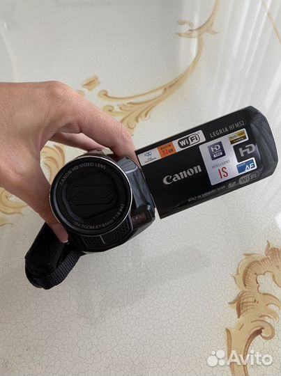 Фото/Видеокамера Canon Legria HF M52