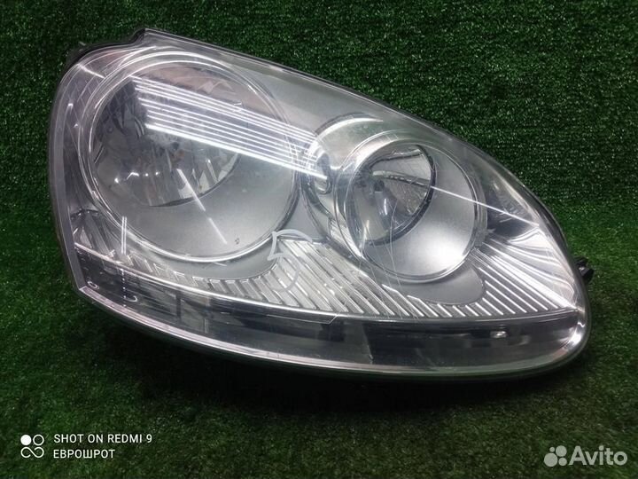 Фара правая Volkswagen Golf 5 (2003-2009)