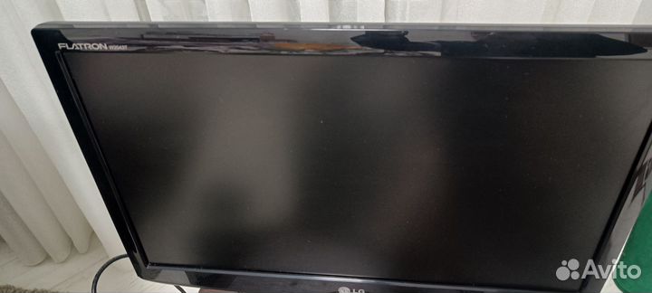 Монитор 20 дюймов LG flatron W2043T