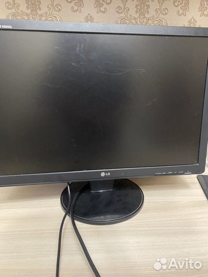 Монитор LG