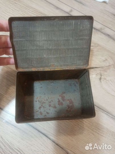 Сундук для антикварной куклы
