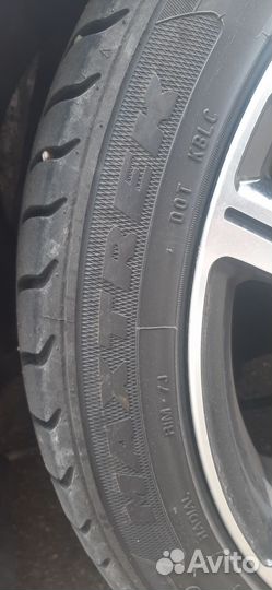 Maxtrek Maximus M1 215/45 R17