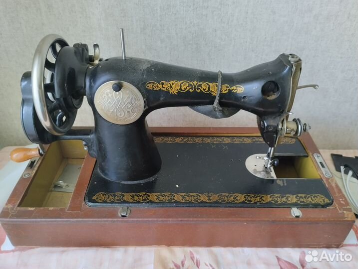 Швейная машинка