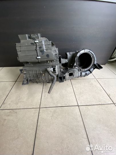 Корпус печки Hyundai Elantra 3 XD