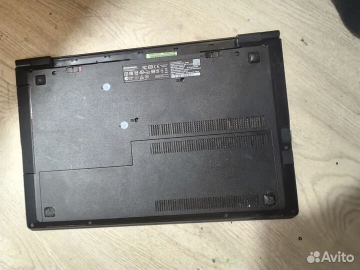 Lenovo b50-30 как корпус, залит чаем