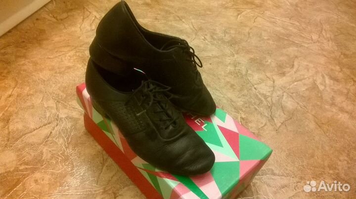 Туфли для бальных танцев