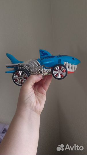 Hot wheels машинки