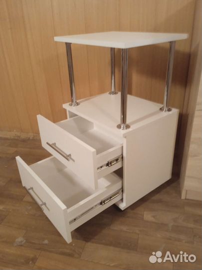 Этажерка на колесиках (тележка косметолога)