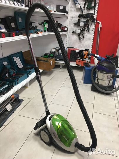 Пылесос Elenberg Beetle 1400w