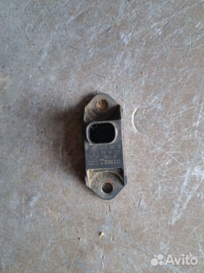 Датчик ускорения Mercedes w220