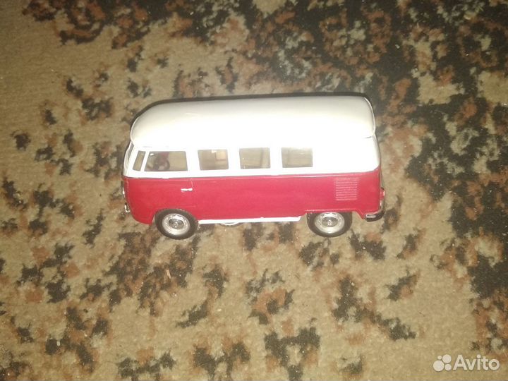 Редкая модель volkswagen классик бус 1962 год