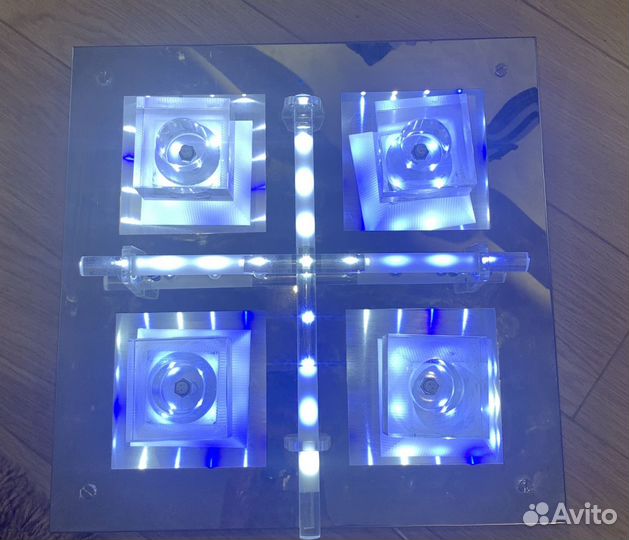 Светильник потолочный