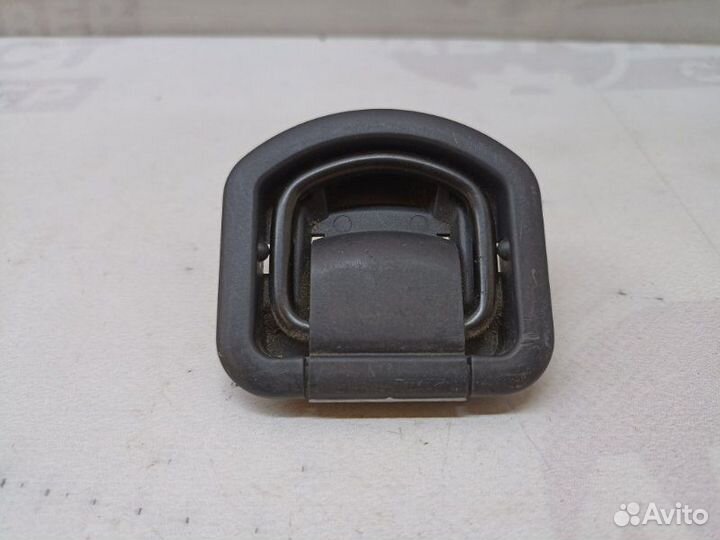 Крепление багажника Toyota Avensis ZZT251 1ZZ-FE