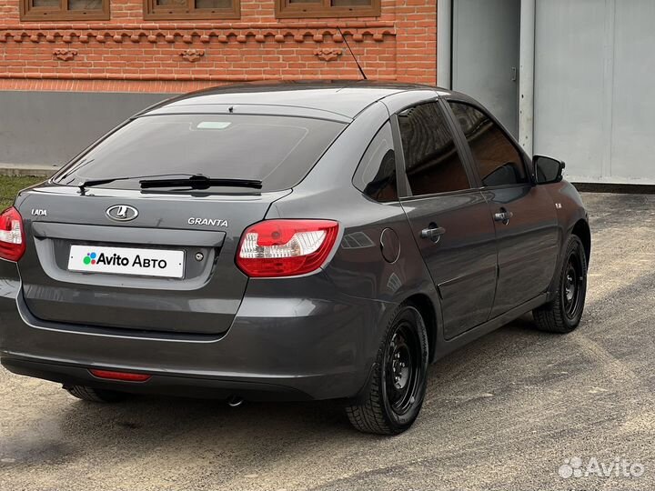 LADA Granta 1.6 МТ, 2015, 130 000 км