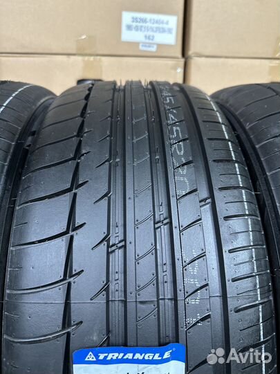 Triangle Sports TH201 235/35 R20 и 265/30 R20 94Y