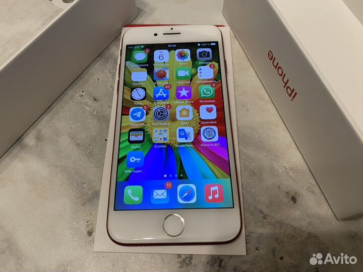 Телефон iPhone 7 256 red