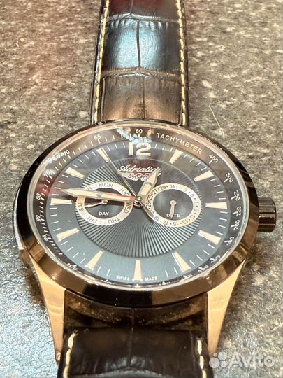 Кварцевые часы Adriatica