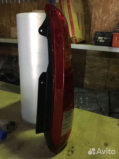 Фонарь задний правый GW pery