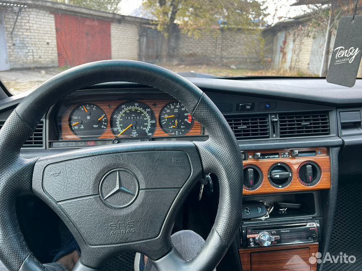 Элементы салона мерседес 190