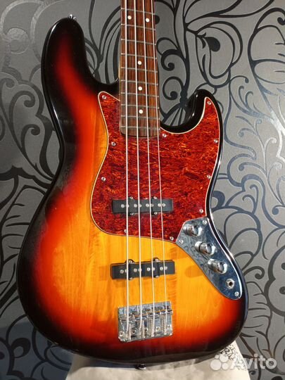 Бас-гитара Alina Pro (обмен/продажа)