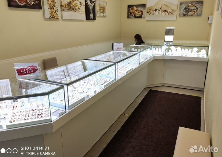 Витрина ювелирная