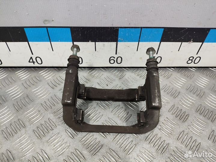 Б/У Скоба суппорта заднего Mercedes#001