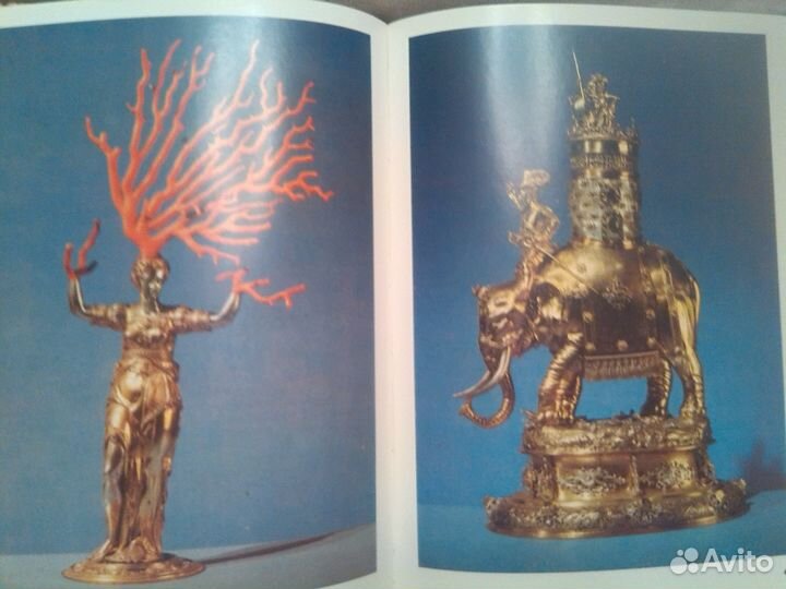 Книги о живописи и о музее