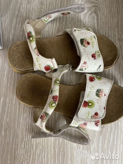 Сандали доя девочки 29